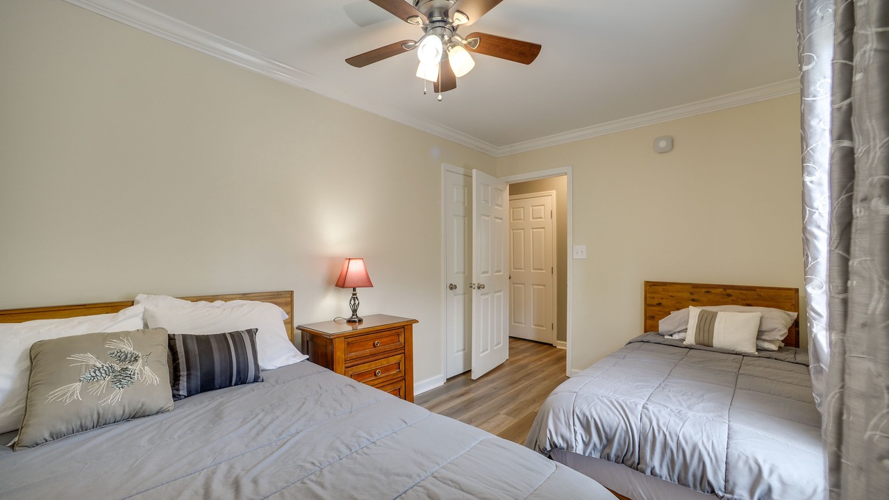 Photo of Bedroom in Groveoak