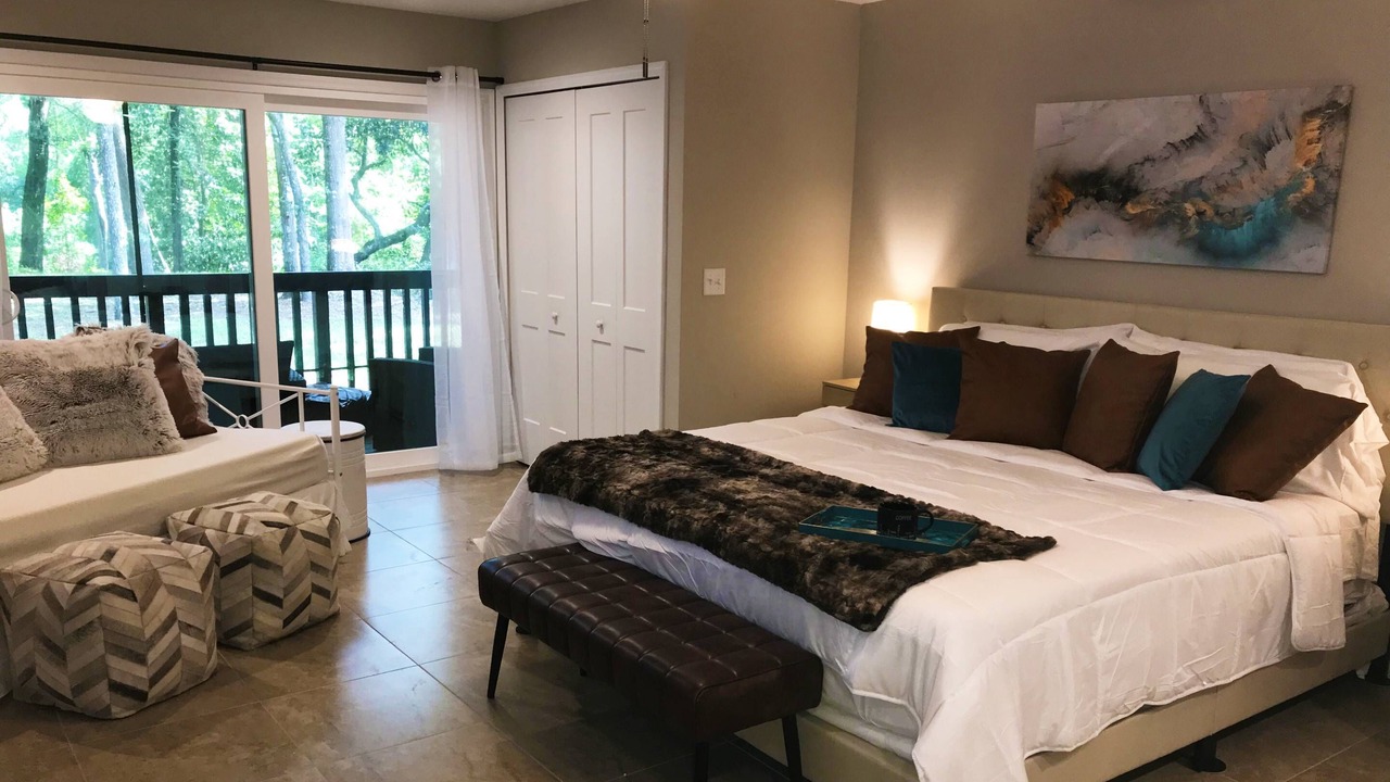 Photo of Bedroom in Middleburg
