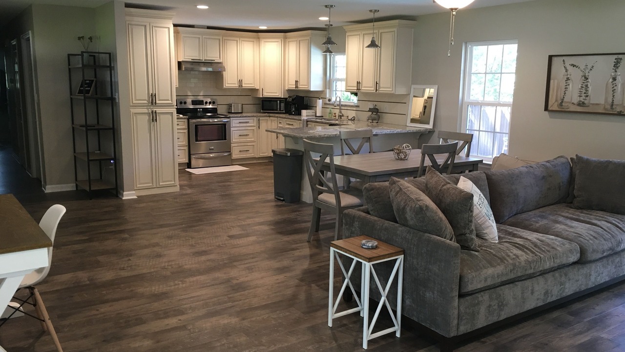 Photo of Livingroom in Tallahassee