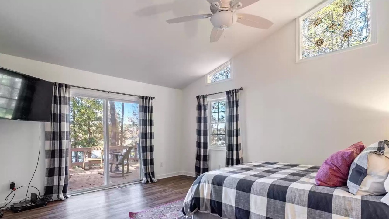 Photo of Bedroom in Eatonton