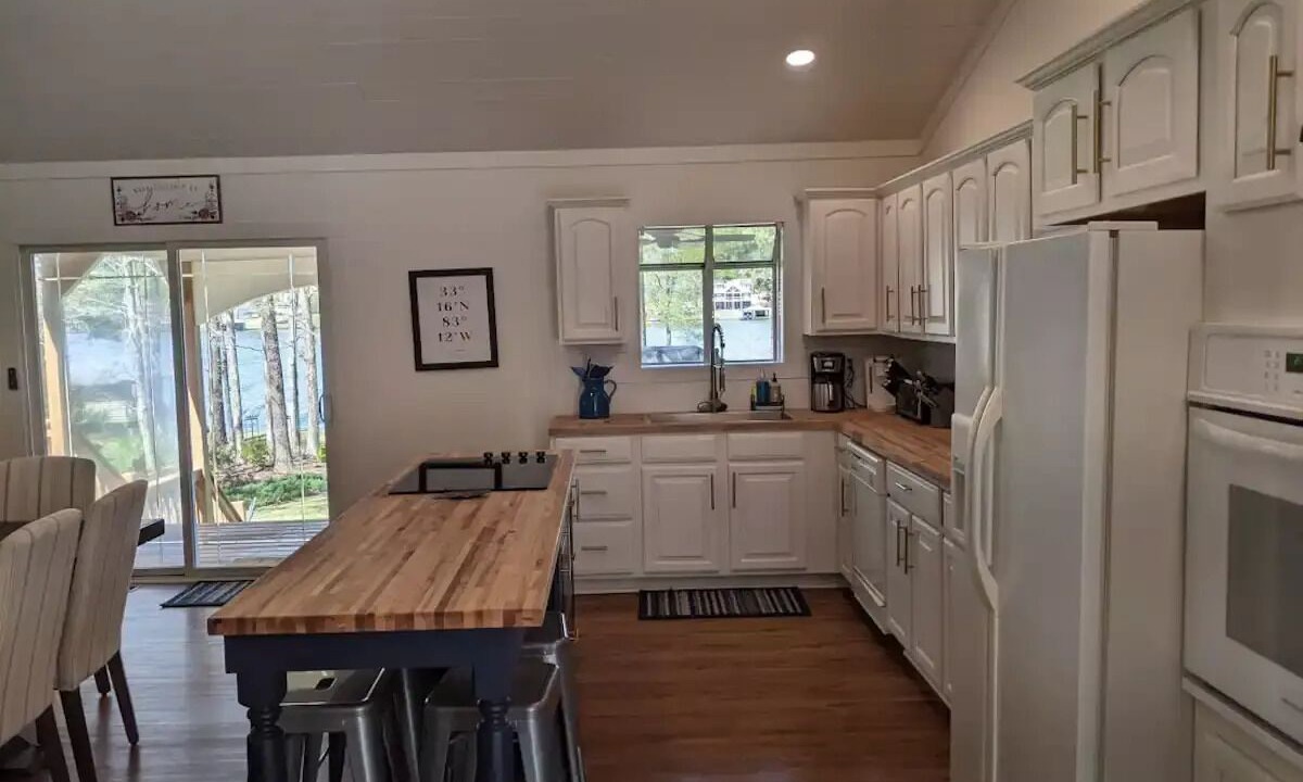 Photo of Kitchen in Eatonton