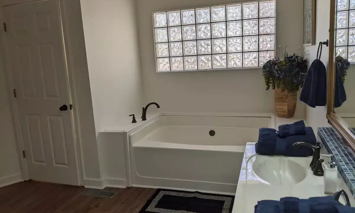Photo of Bathroom in Eatonton