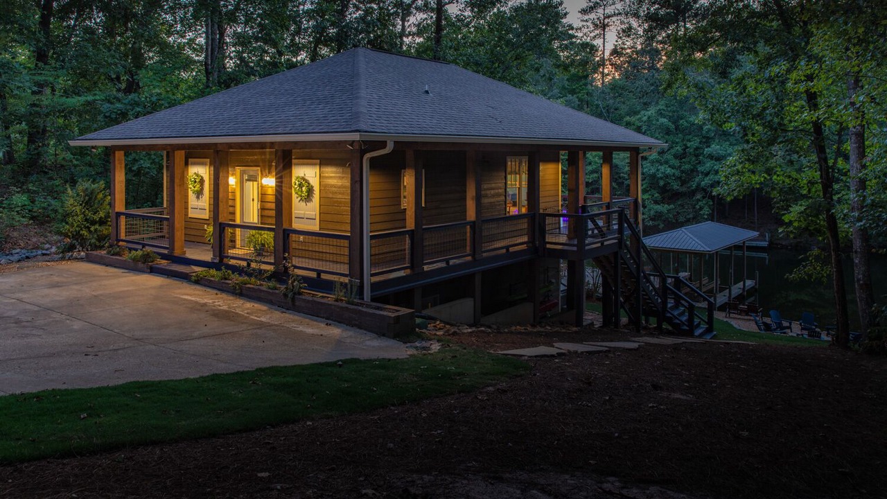Photo of Others in Smith Mountain Estates