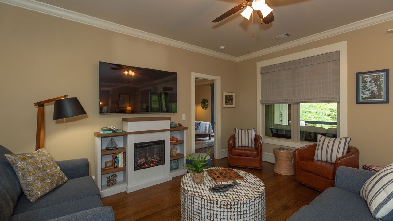 Photo of Livingroom in Smith Mountain Estates