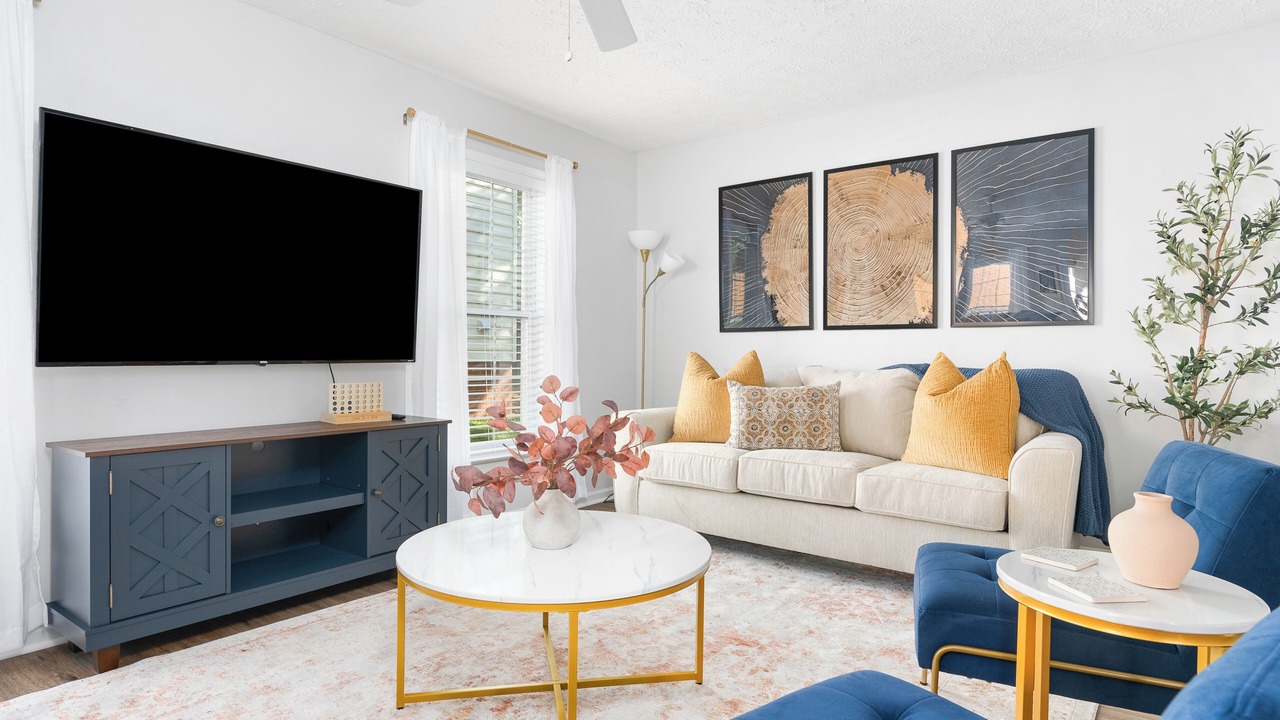 Photo of Livingroom in Auburn