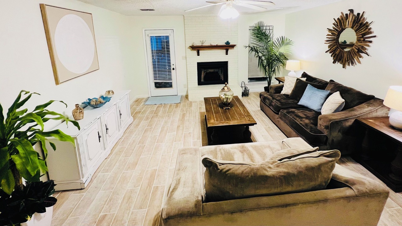 Photo of Livingroom in Montgomery