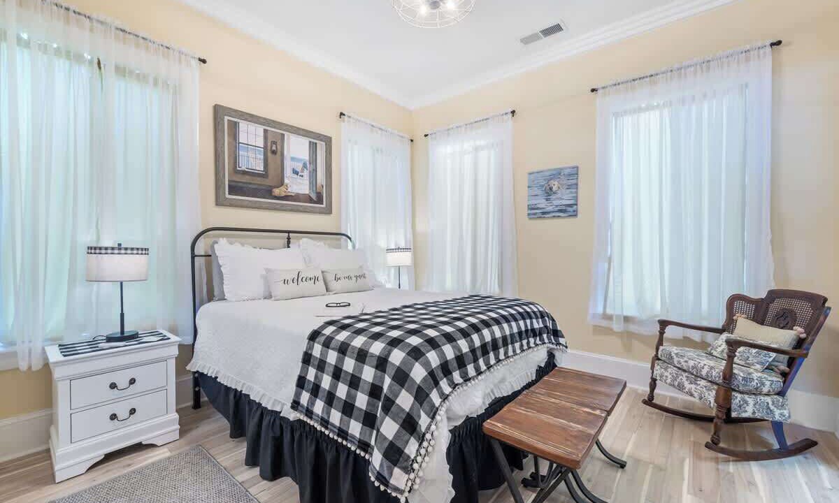 Photo of Bedroom in Eatonton