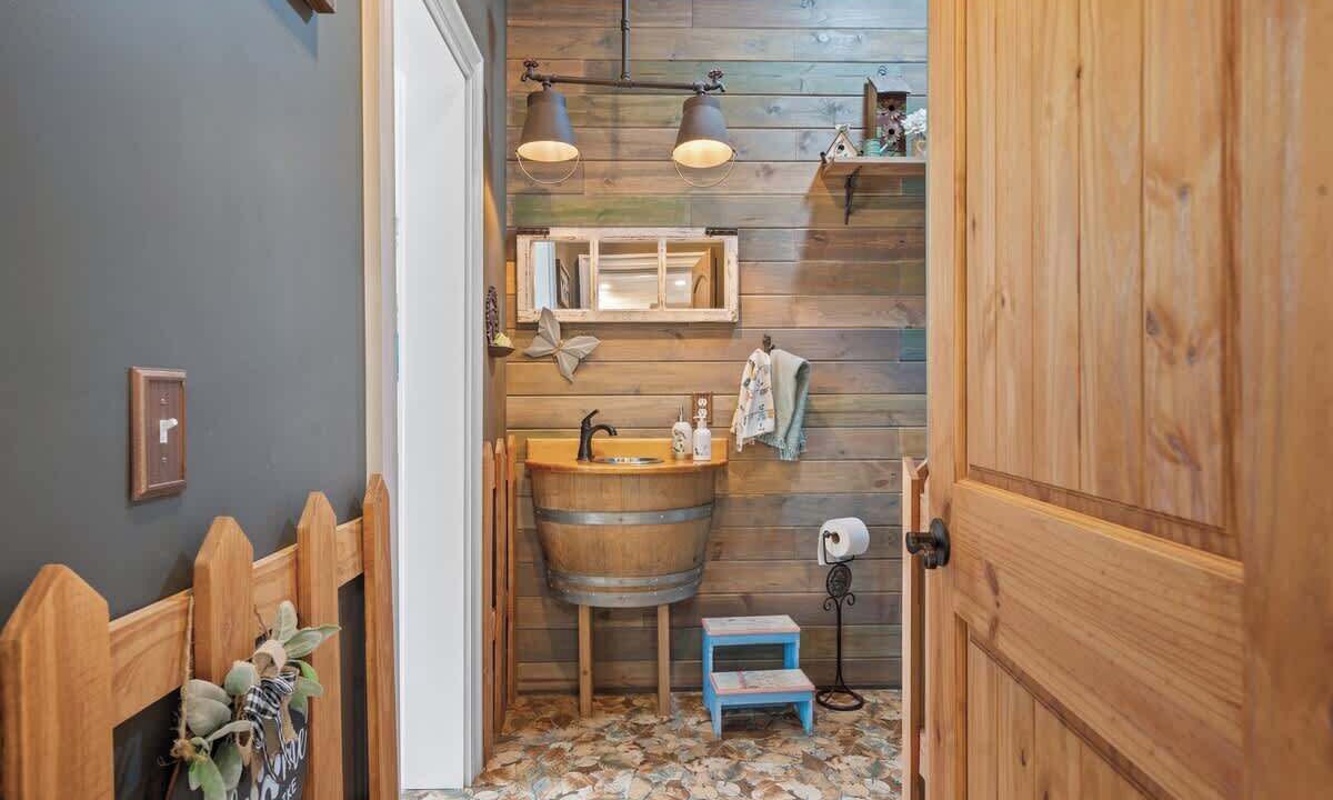 Photo of Bathroom in Eatonton
