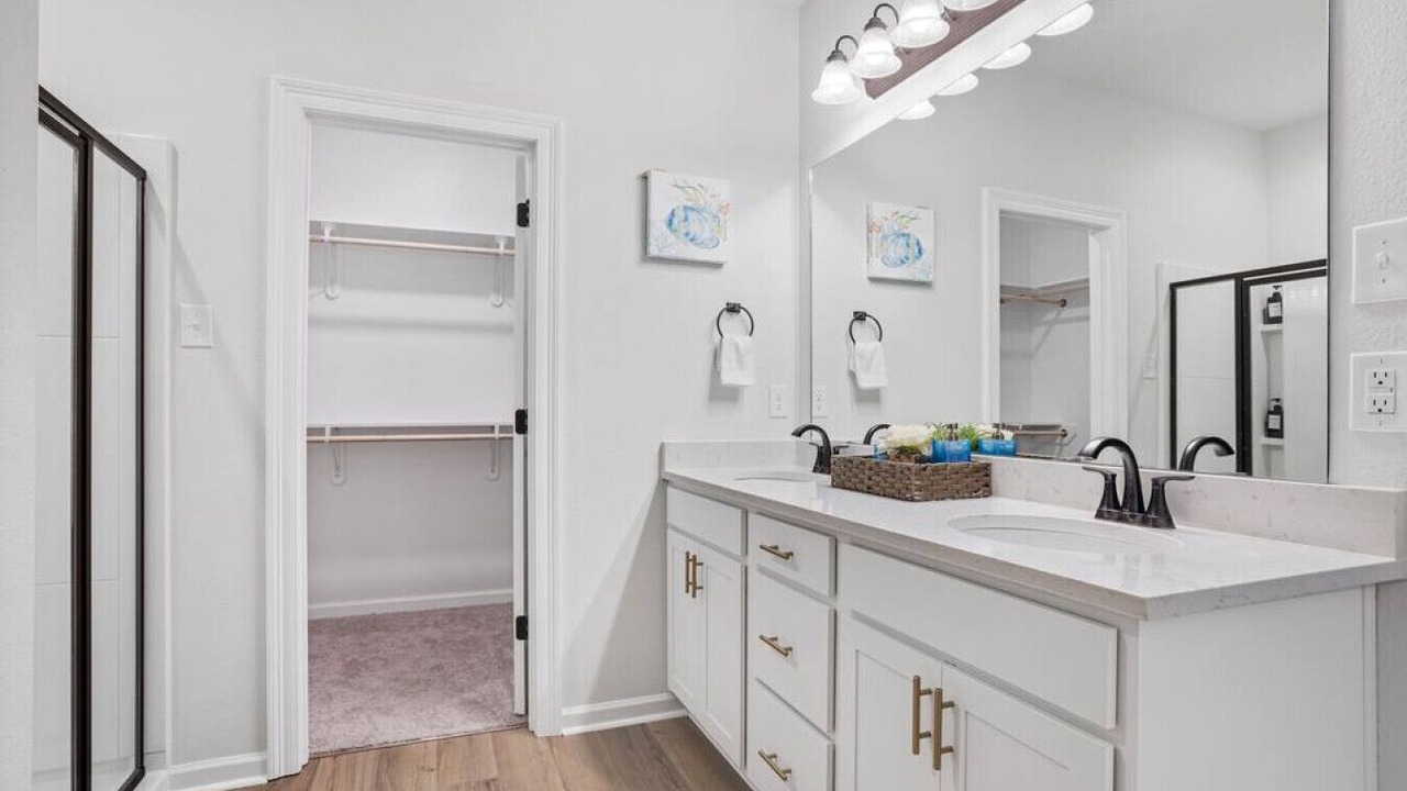 Photo of Bathroom in Highlands - Perkins