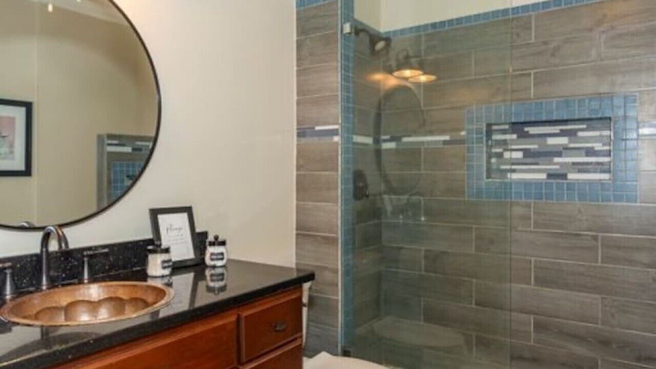 Photo of Bathroom in Pine Level