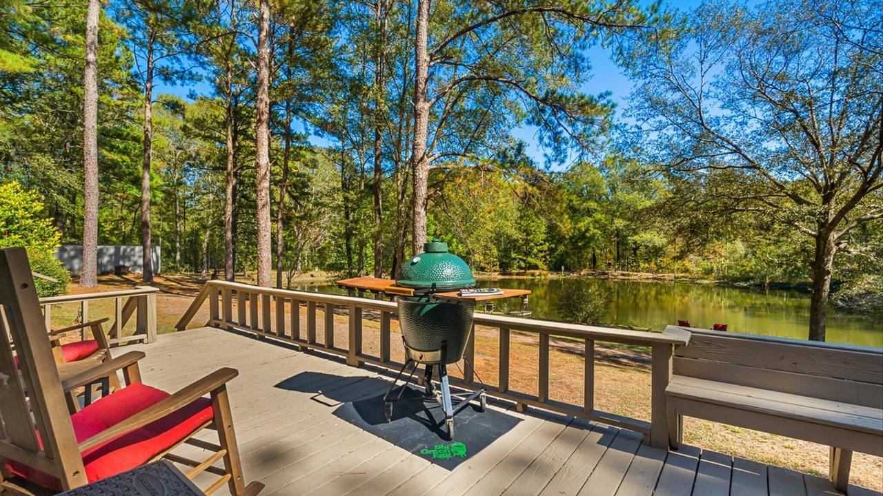 Photo of Patio Balcony in Laurel