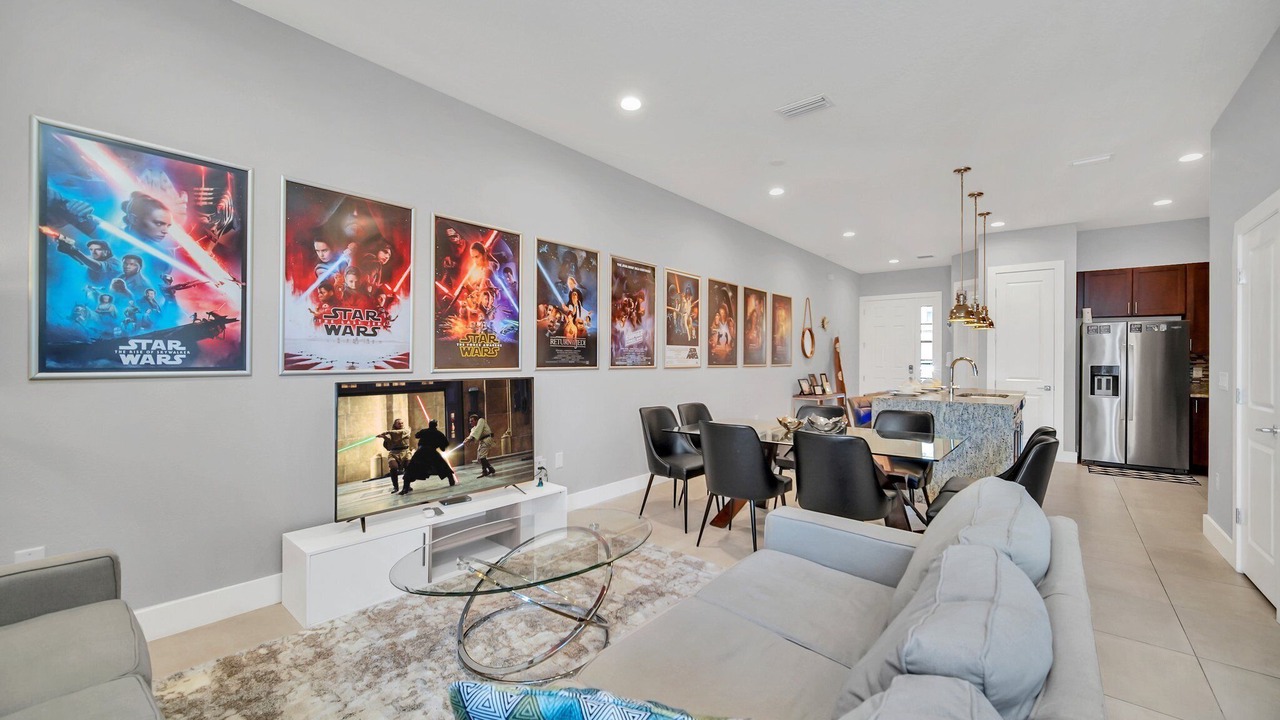 Photo of Livingroom in Crestwynd Bay