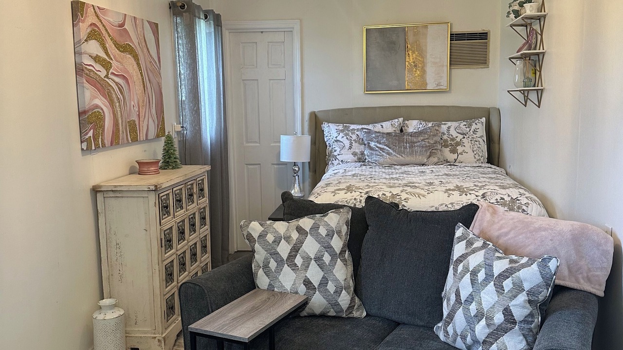 Photo of Bedroom in Seminary