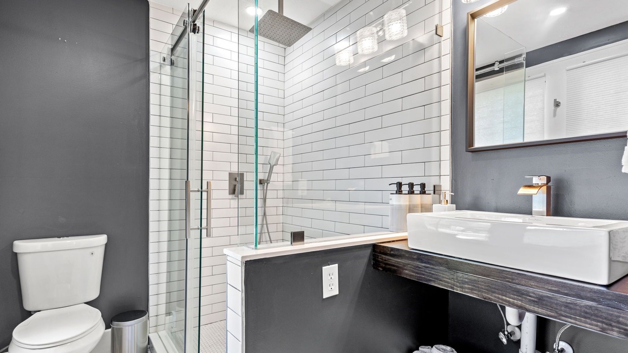 Photo of Bathroom in Avondale