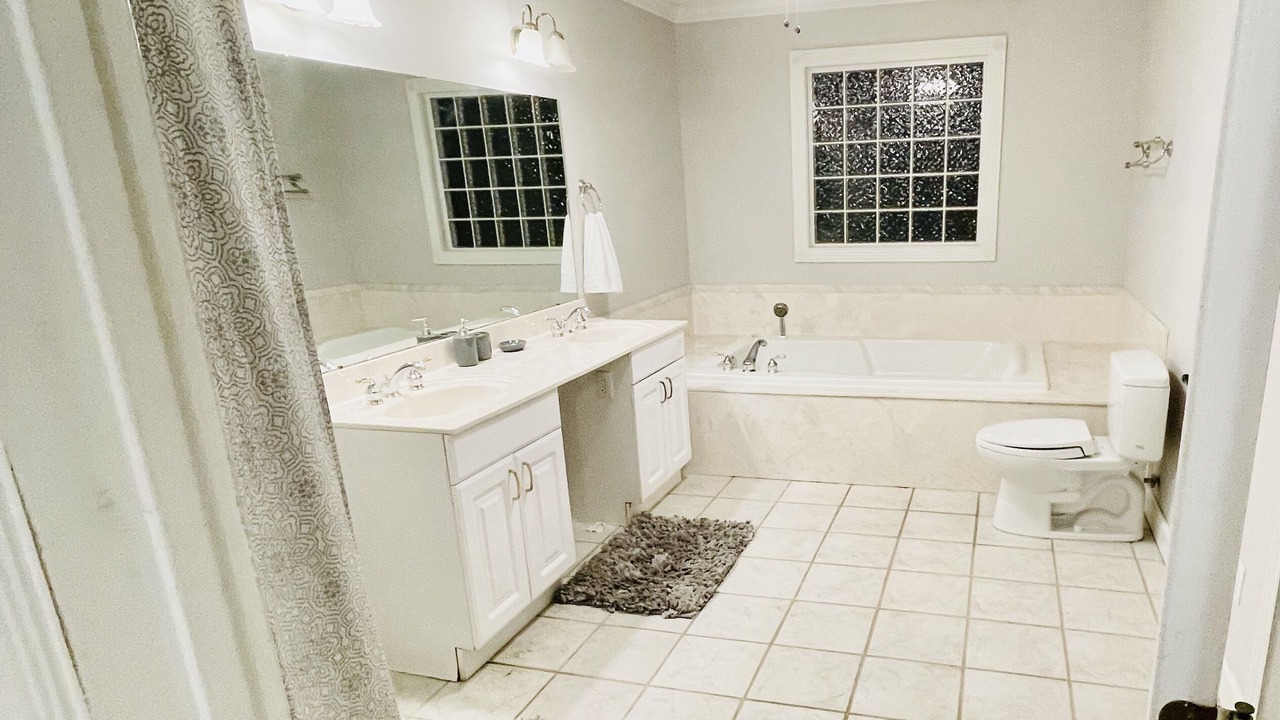 Photo of Bathroom in Mobile