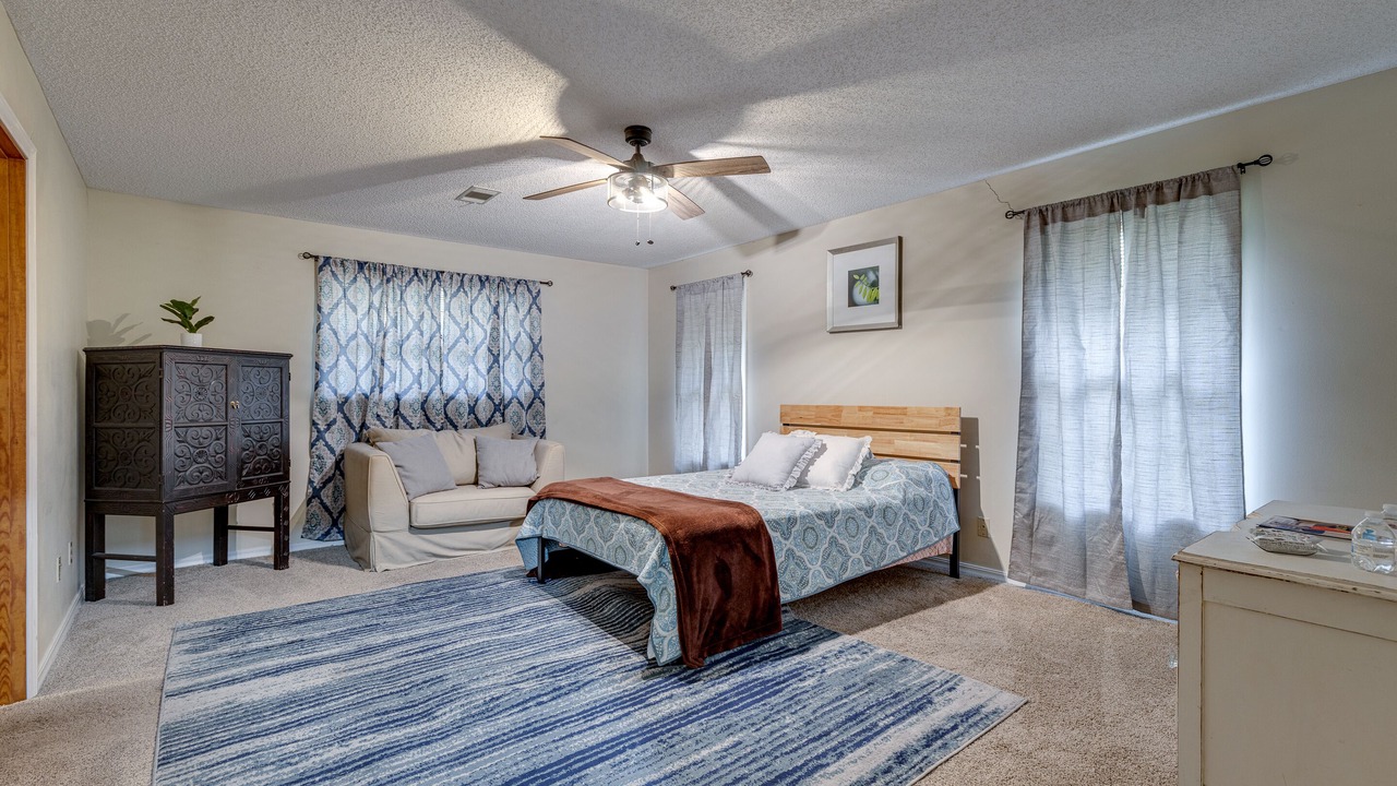 Photo of Bedroom in Fairbanks