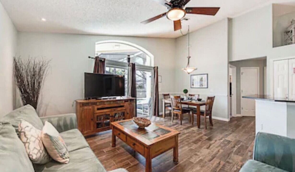 Photo of Livingroom in Royal Palms
