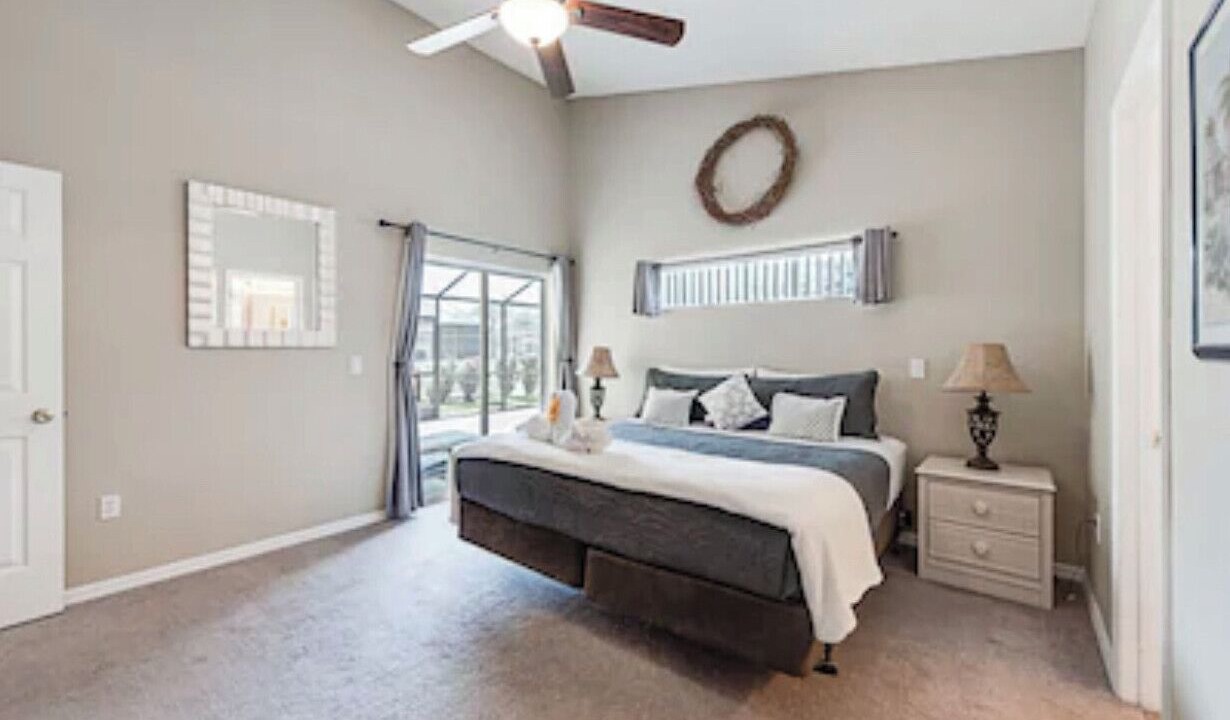 Photo of Bedroom in Royal Palms