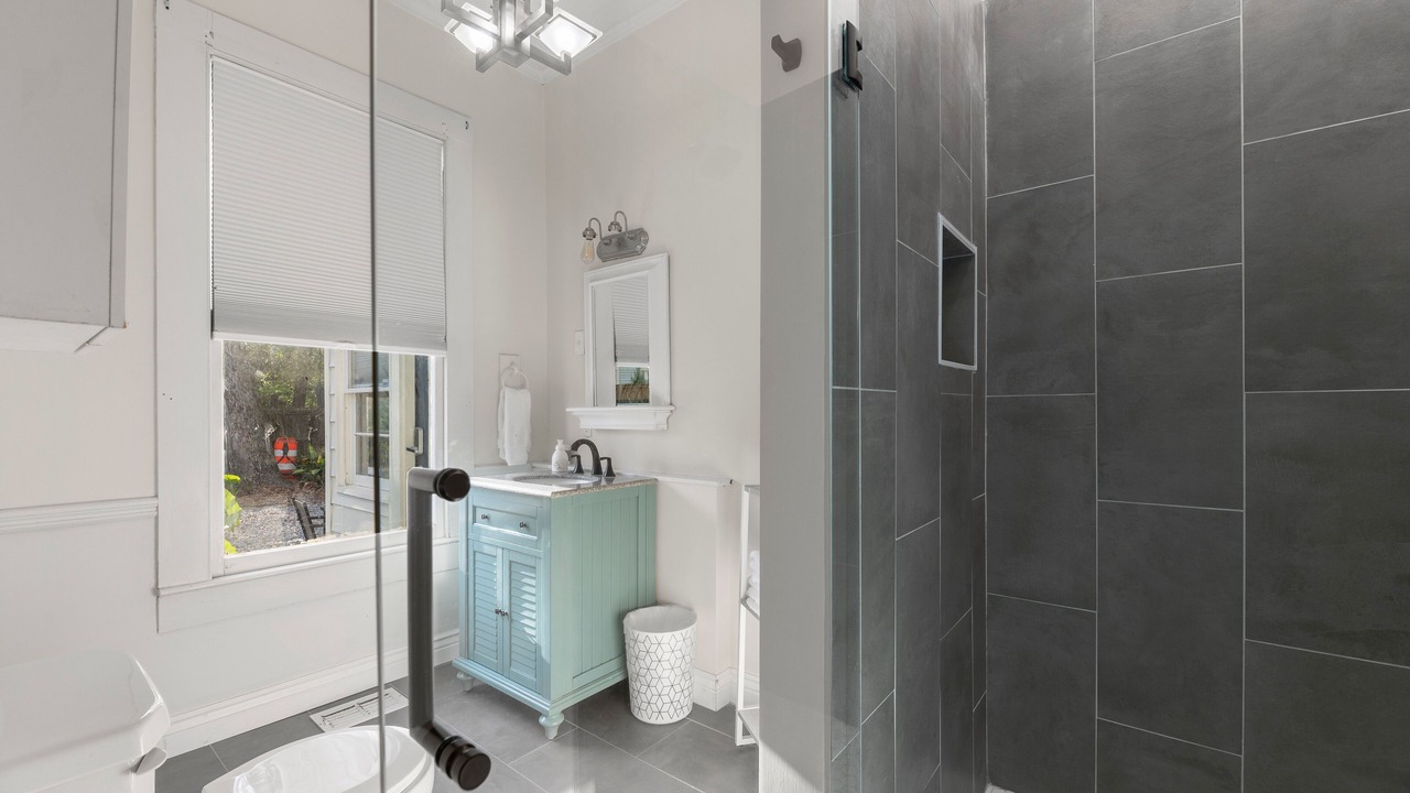 Photo of Bathroom in Washington Square