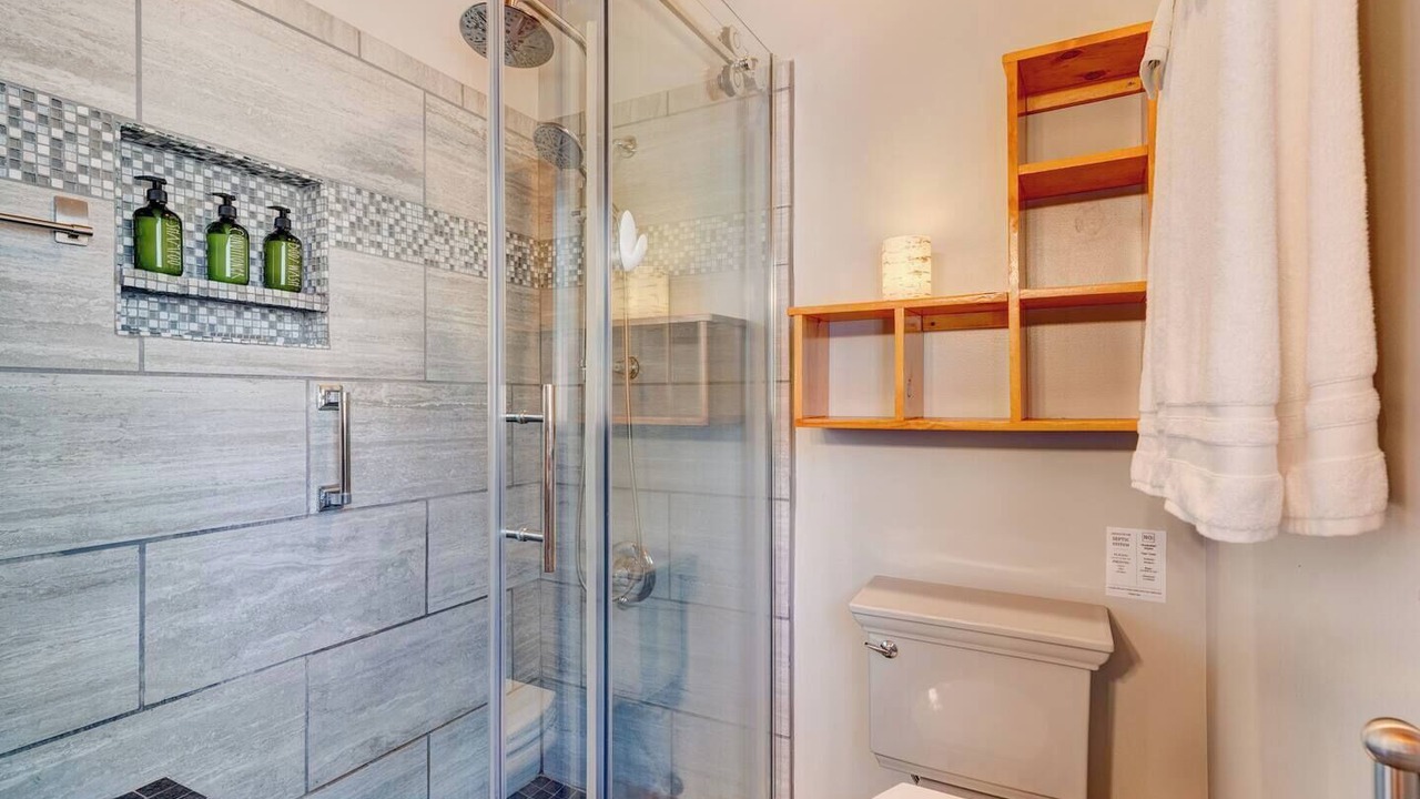 Photo of Bathroom in Ellijay