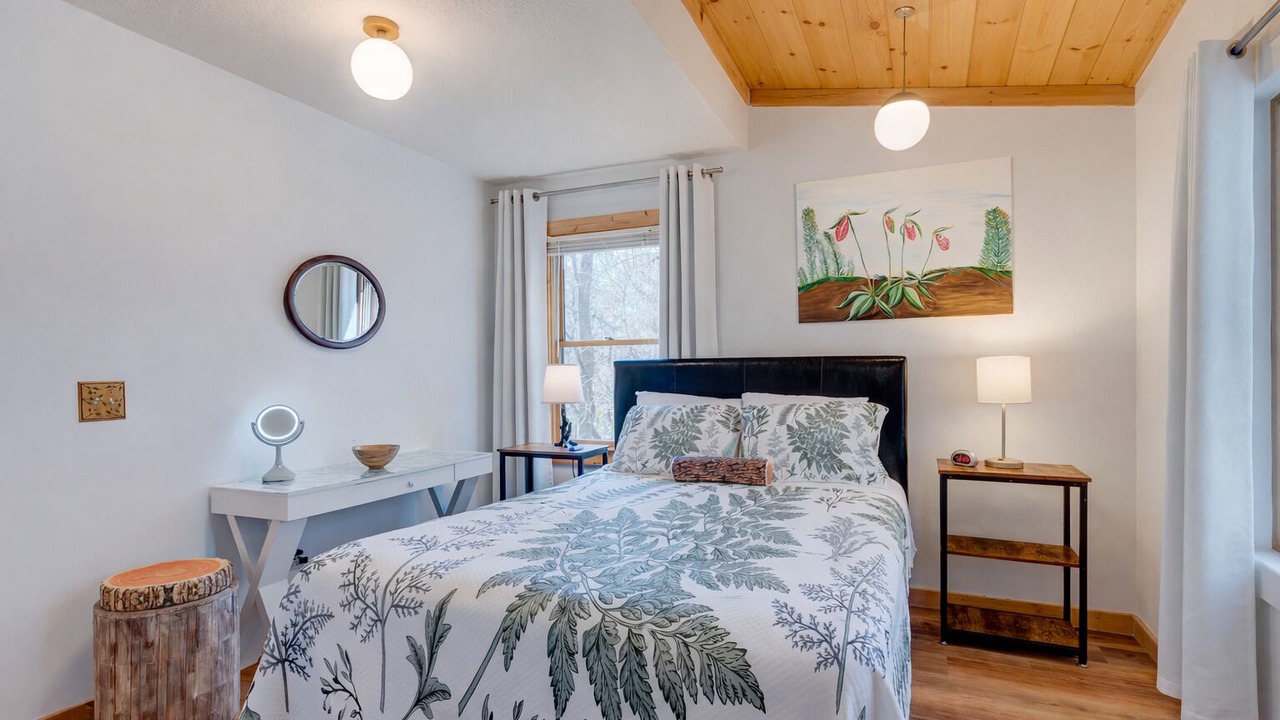 Photo of Bedroom in Ellijay