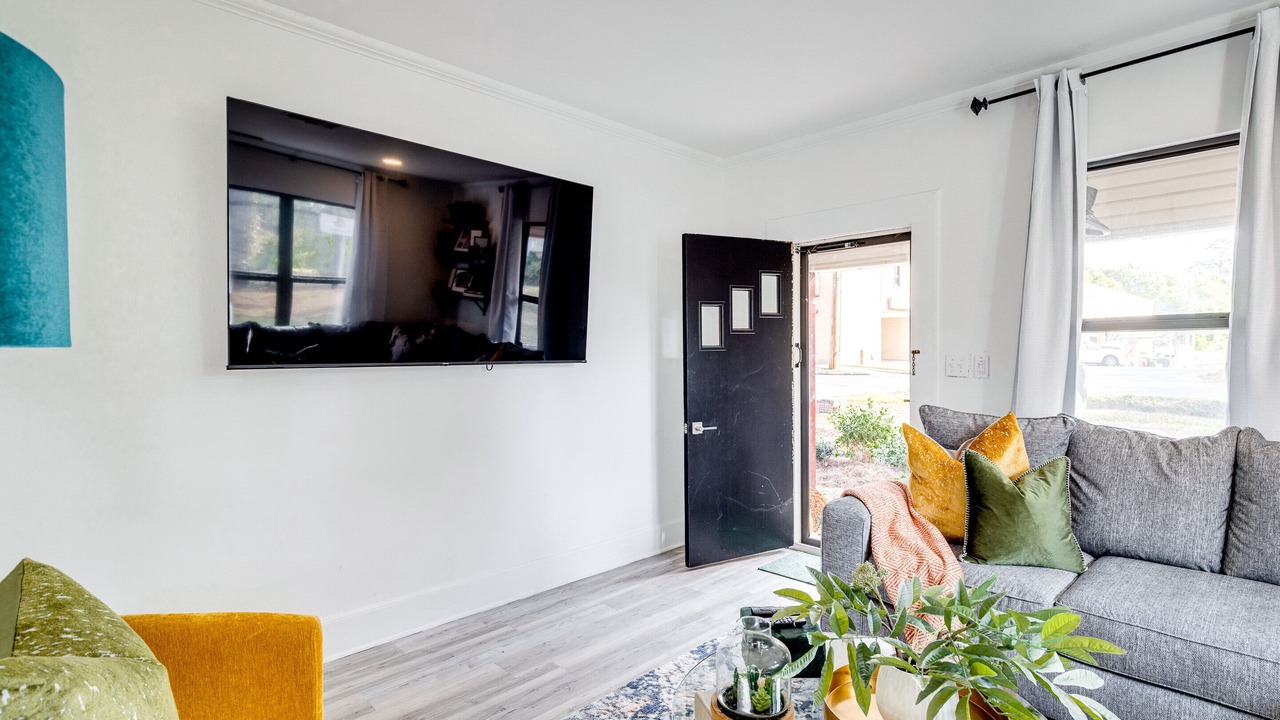 Photo of Livingroom in Bastrop
