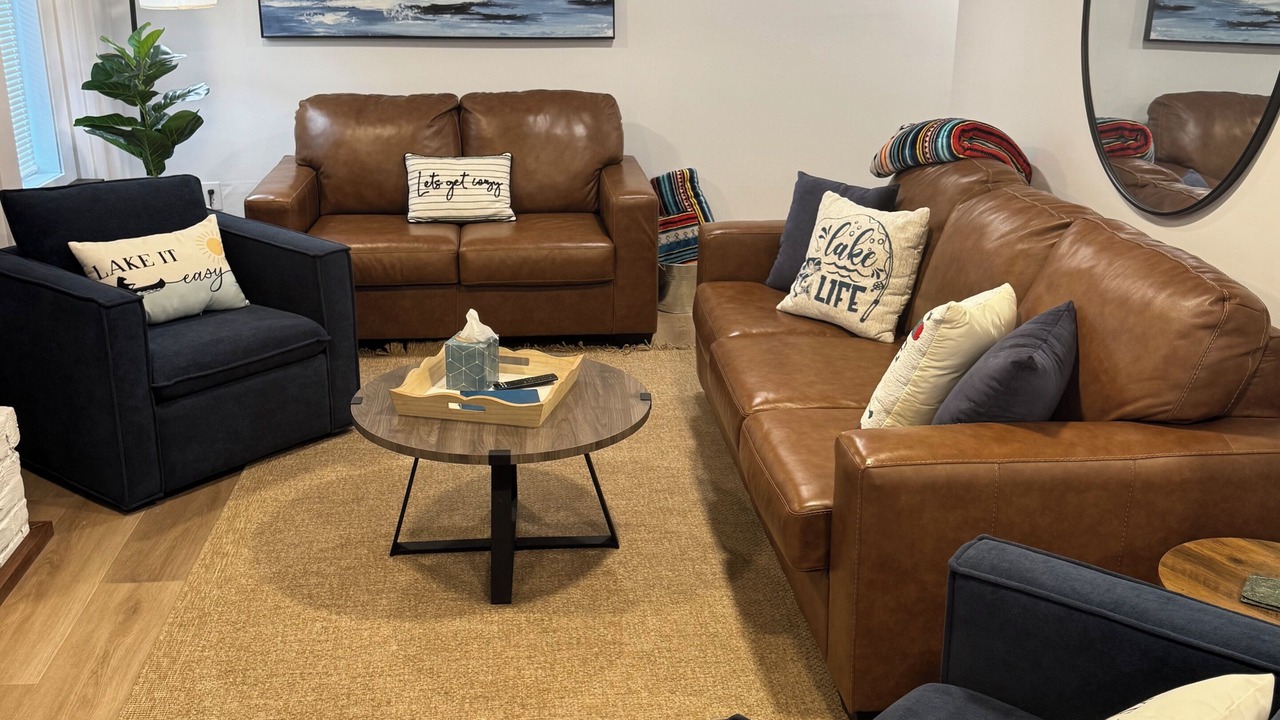 Photo of Livingroom in Lakeview