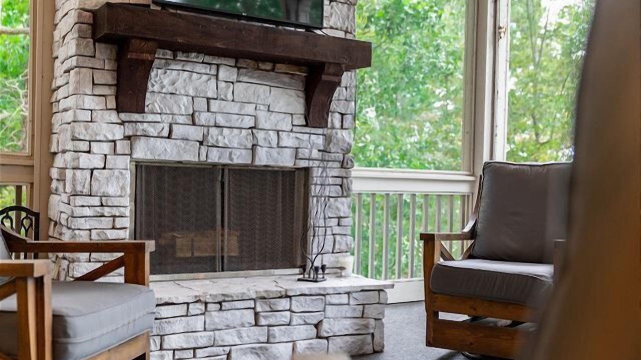 Photo of Livingroom in Eatonton