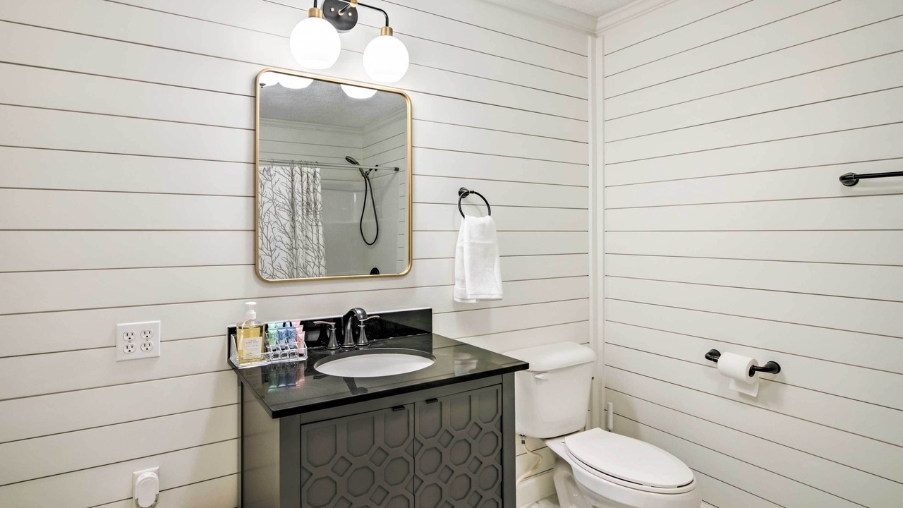 Photo of Bathroom in Starkville