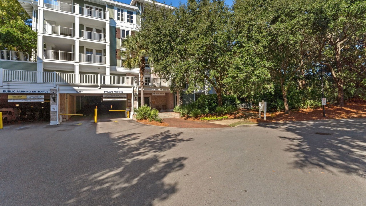 Photo of Others in Baytowne Wharf