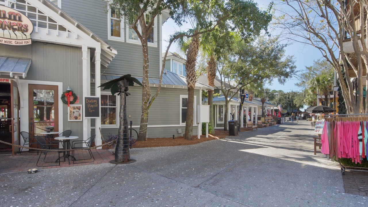 Photo of Others in Baytowne Wharf