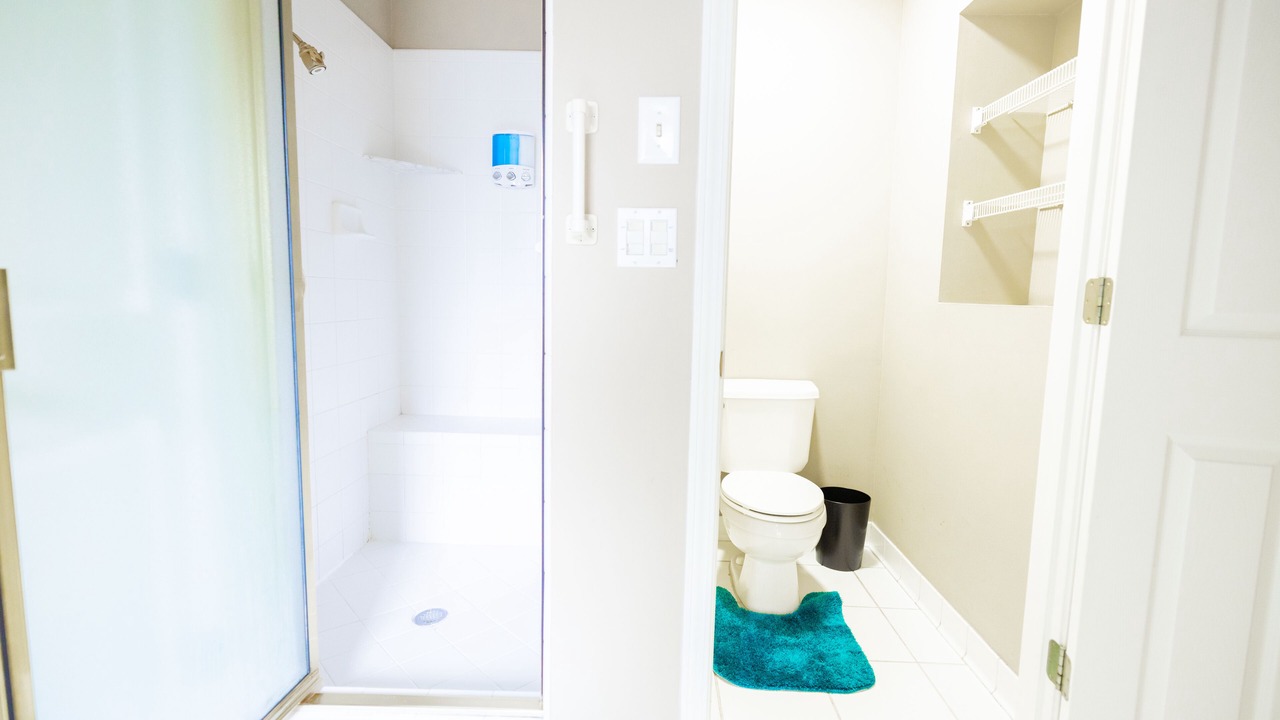 Photo of Bathroom in Gunter Afs