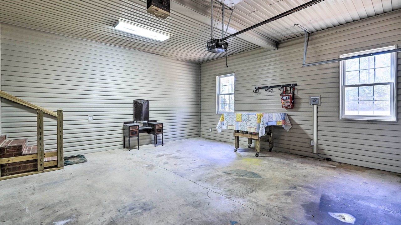 Photo of Others in Hawkinsville