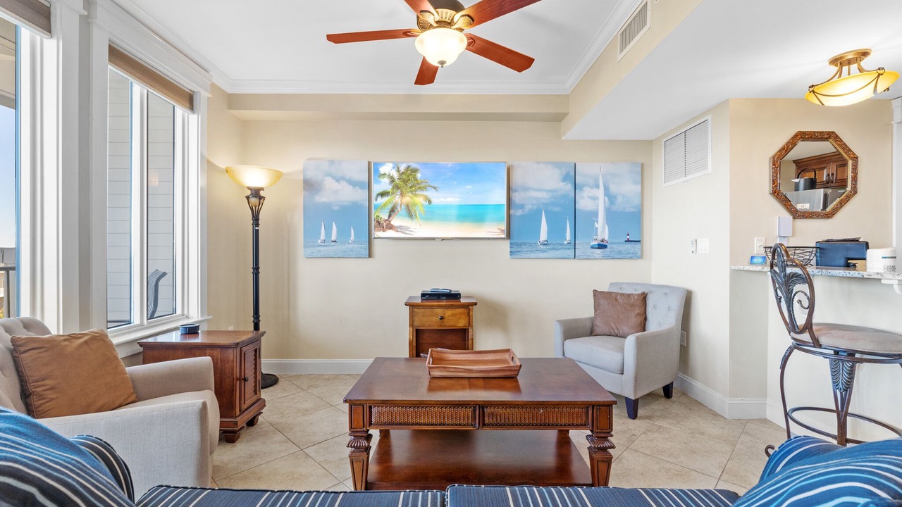 Photo of Livingroom in Baytowne Wharf