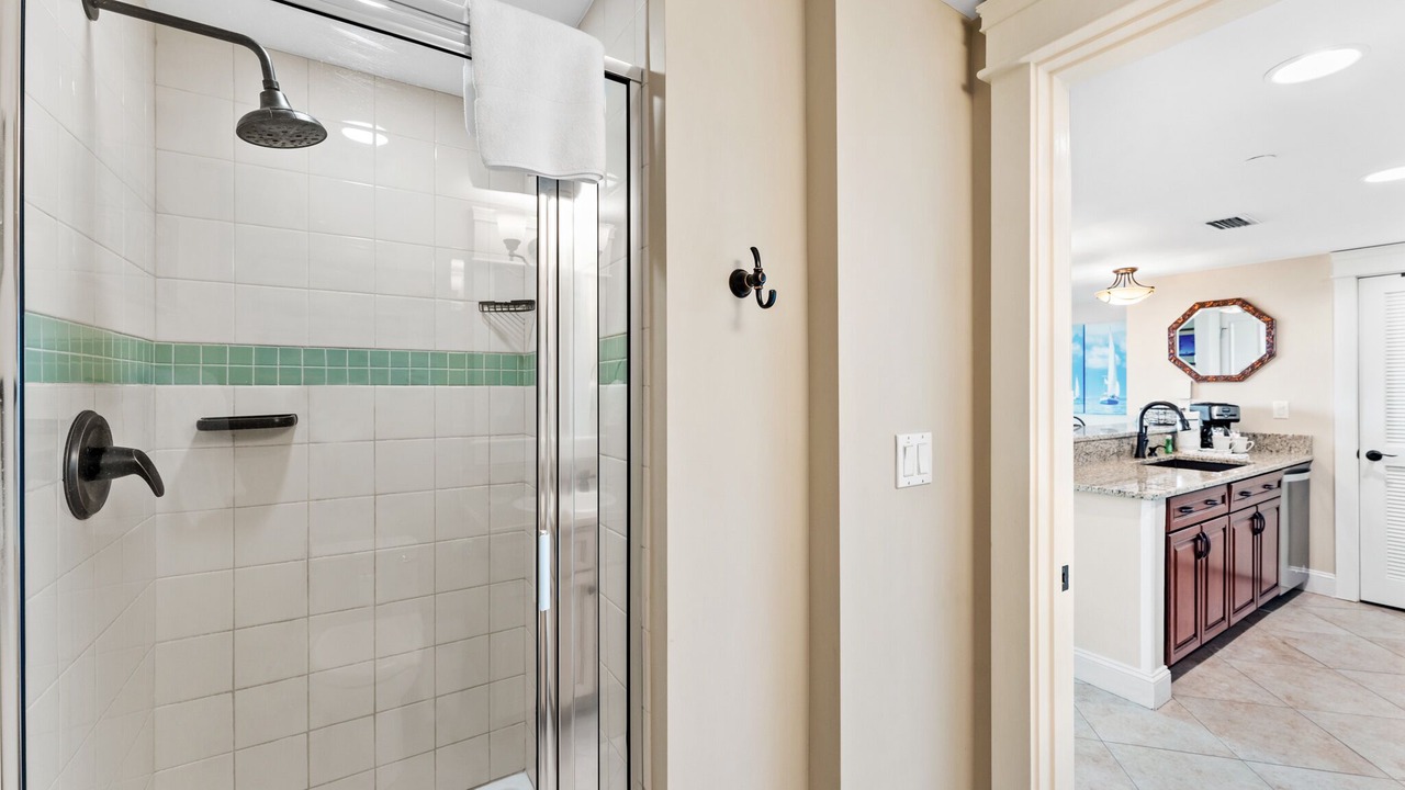 Photo of Bathroom in Baytowne Wharf