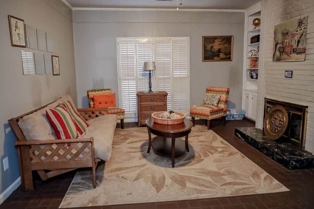 Photo of Livingroom in Montgomery