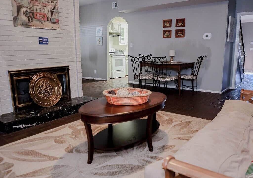 Photo of Livingroom in Montgomery