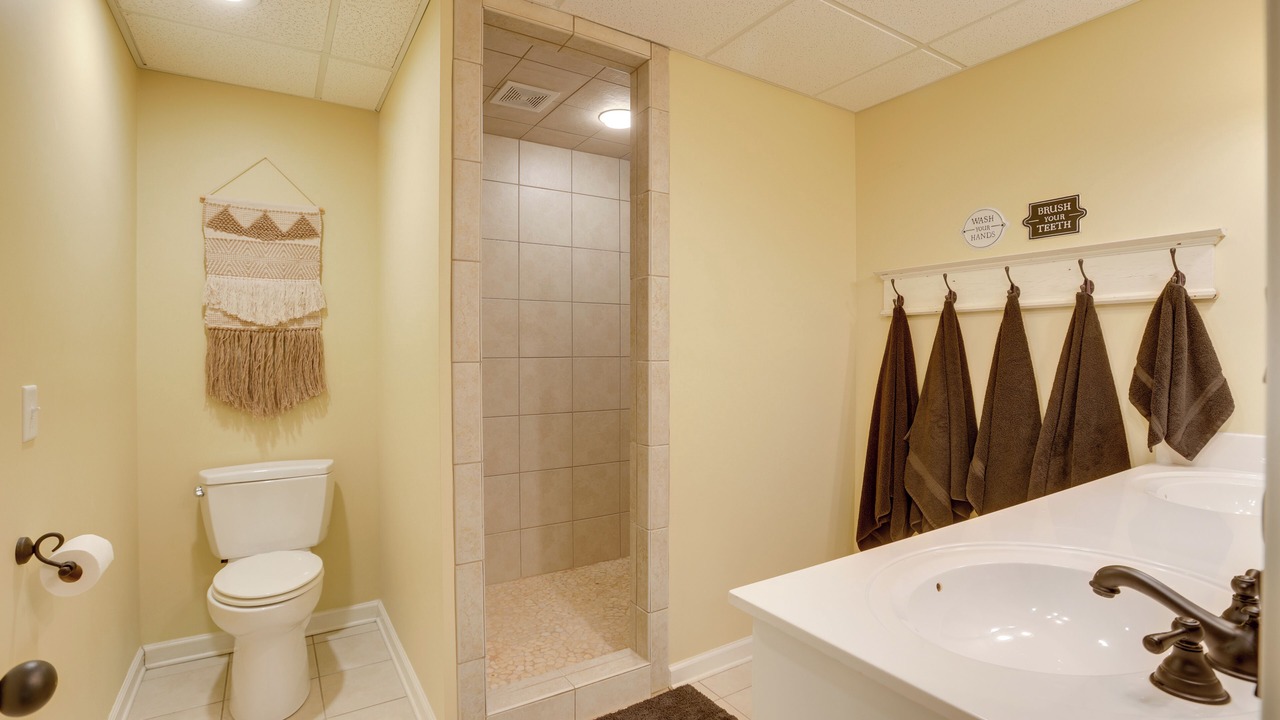 Photo of Bathroom in Lineville