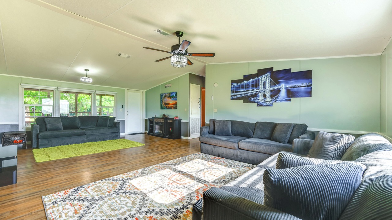Photo of Livingroom in Palatka