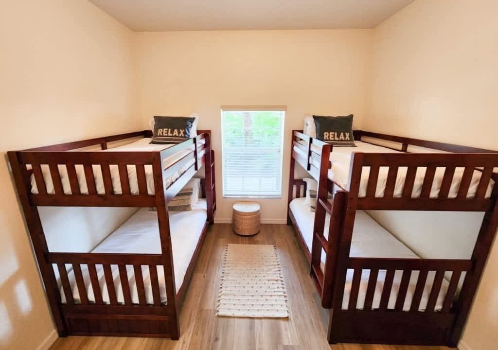 Photo of Bedroom in Bahama Bay