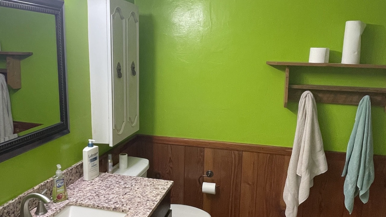 Photo of Bathroom in Edgar