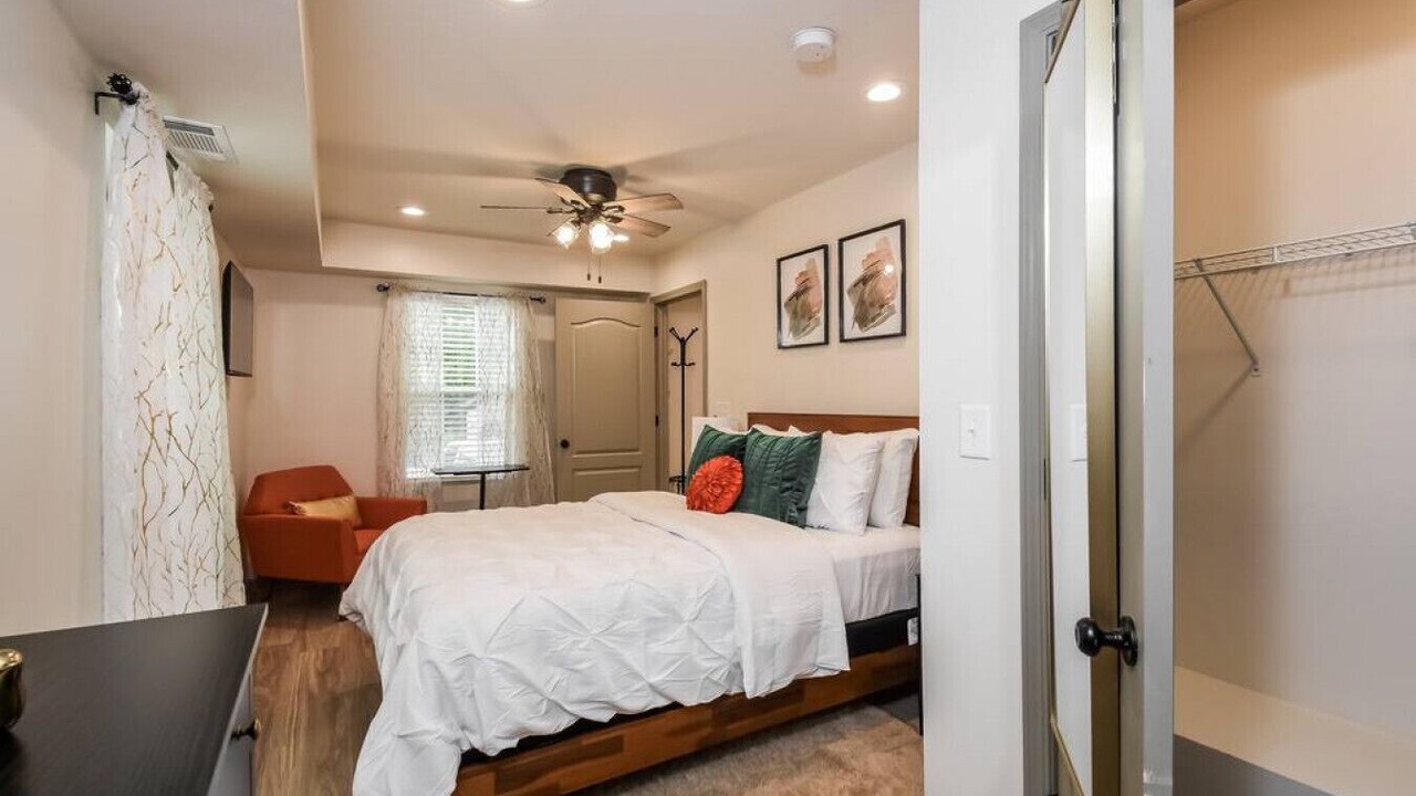 Photo of Bedroom in Browns Mill Park
