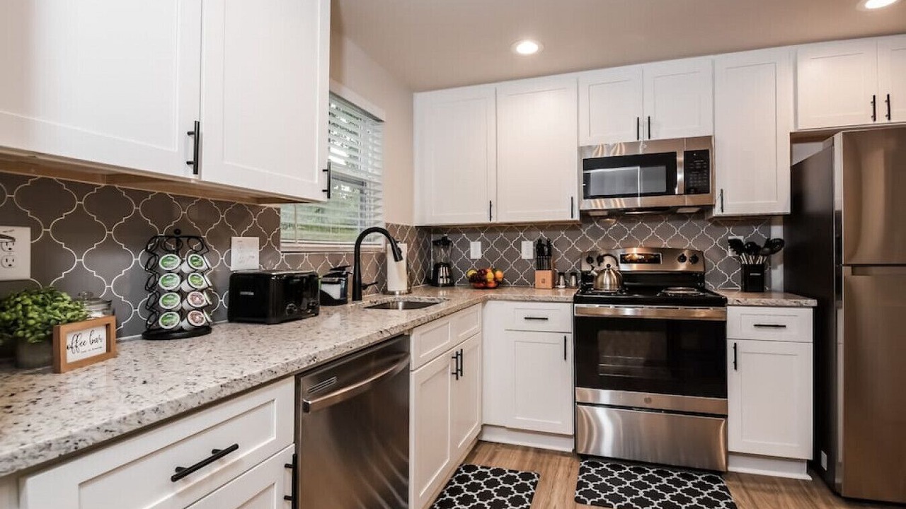 Photo of Kitchen in Browns Mill Park