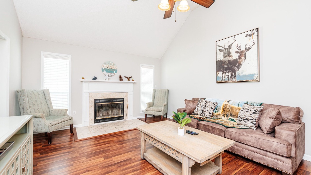 Photo of Livingroom in Warner Robins
