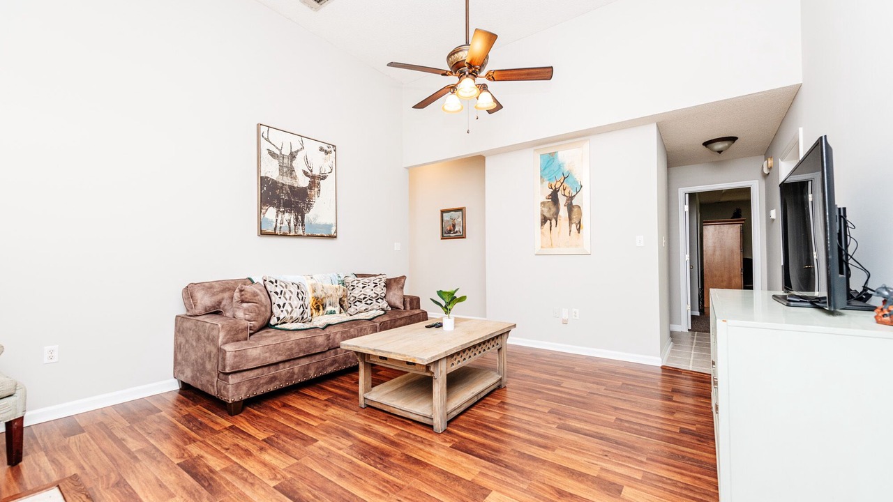 Photo of Livingroom in Warner Robins