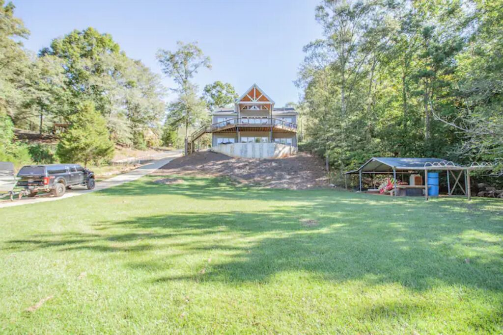 Photo of Outdoor in Newell