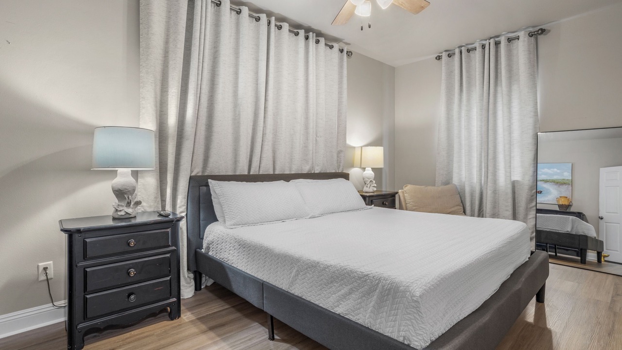 Photo of Bedroom in Ocean Springs