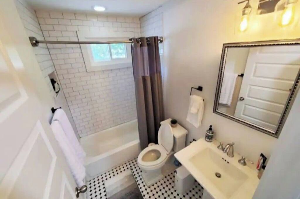 Photo of Bathroom in Doraville