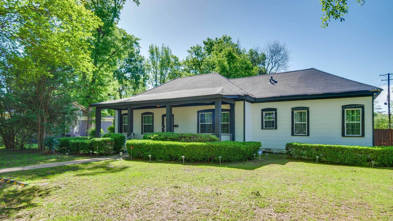 Photo of Outdoor in Greenwood