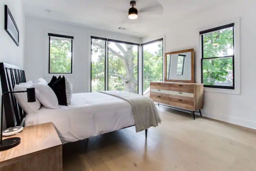 Photo of Bedroom in East Side